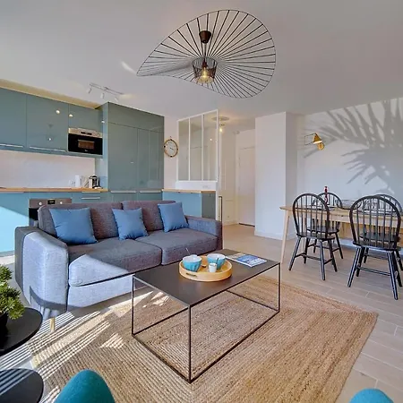Immogroom- Renovated- Large Terrace- Ac- Shops- Parking Apartment Cannes